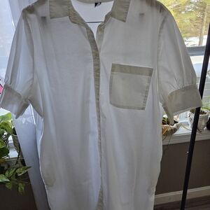 Old Navy Men's Casual White and Tan Button Down Shirt